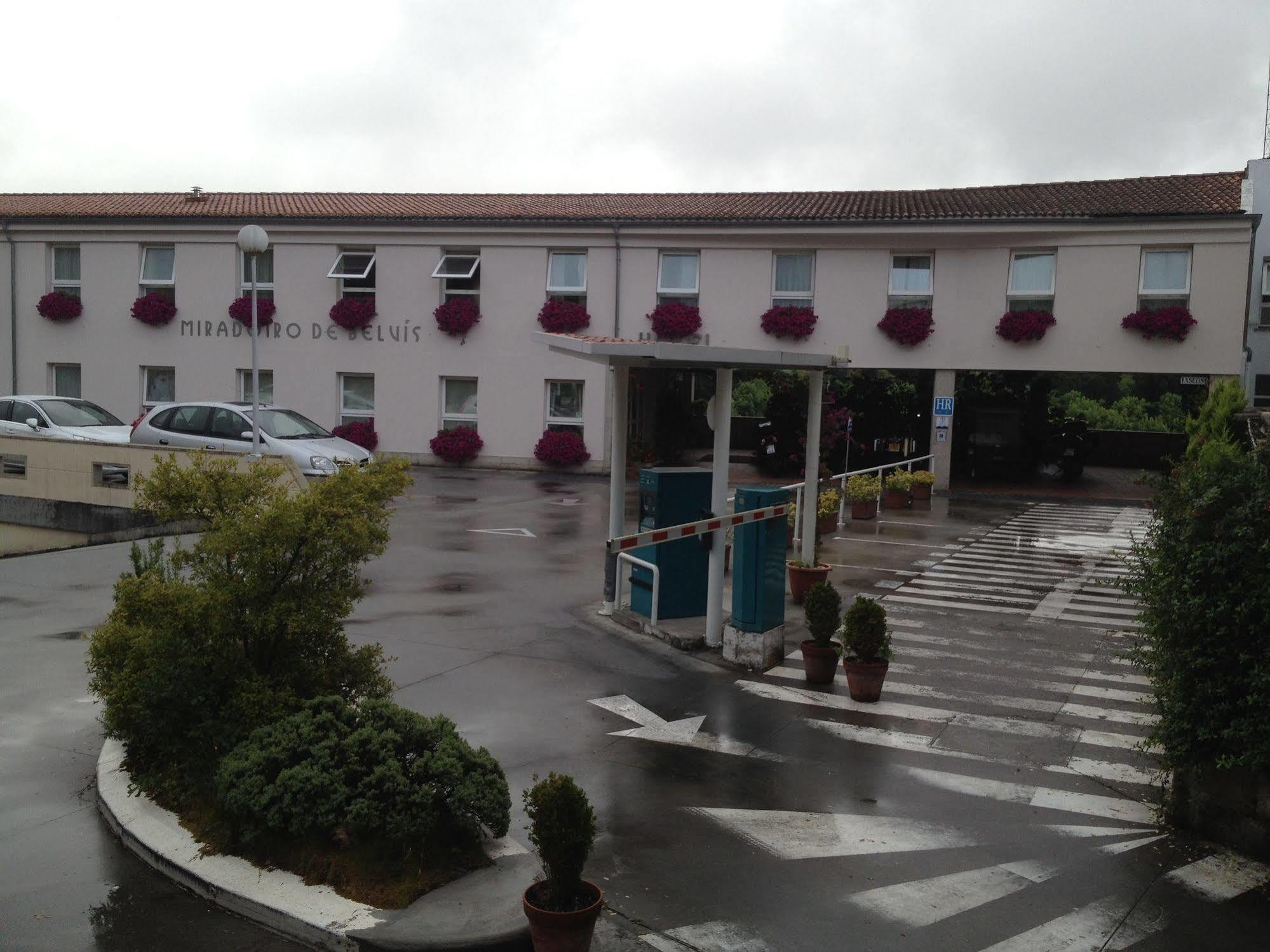 סנטיאגו דה קומפוסטלה Hotel Parking Miradoiro De Belvis מראה חיצוני תמונה